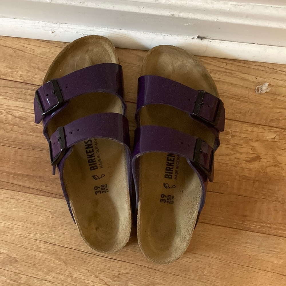 Burkinstocks in very good condition fit size 8.5